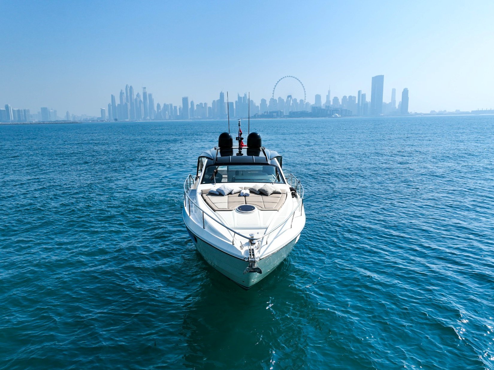 Pershing 5X Pearl White, photo 3