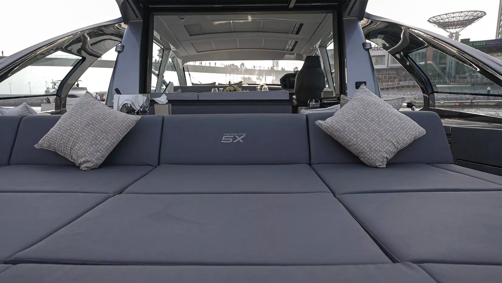 Pershing 5X Shark Grey, photo 3