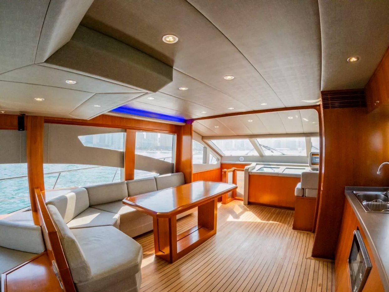 Azimut Lana, photo 5