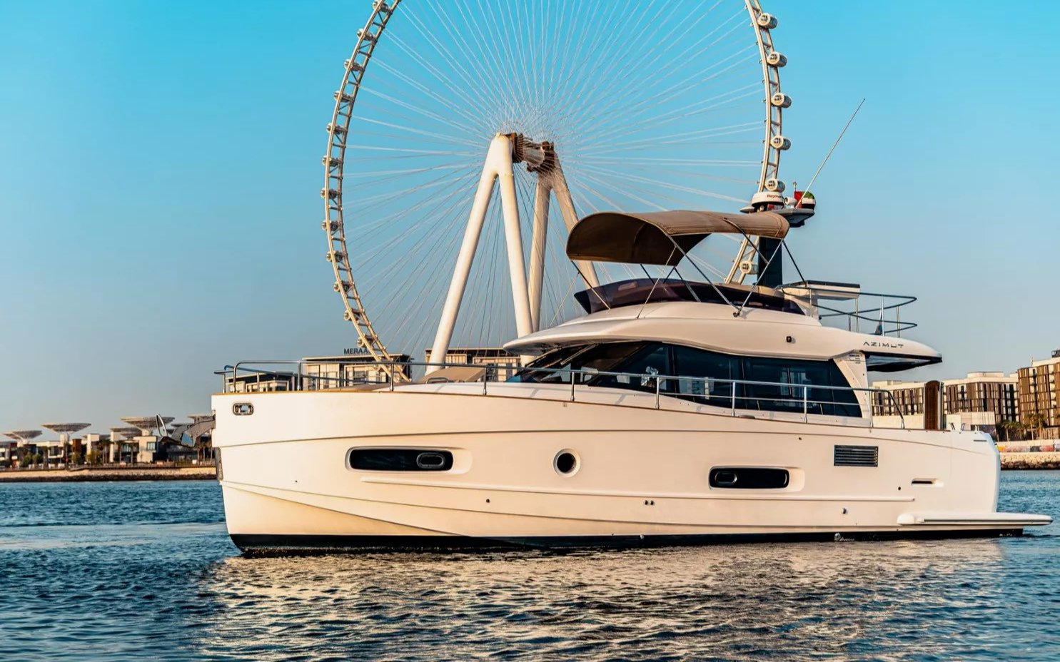 Azimut Magellano, 43 ft